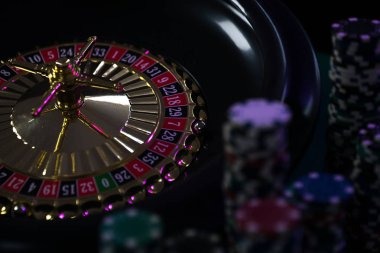 Close-up of tevi betting interface showing stake adjustment, QRIS payment icon, and live dealer feed